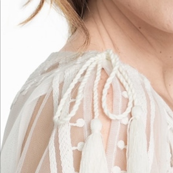 NVT WHBM lace split  sleeve tassel  top. - Picture 2 of 5